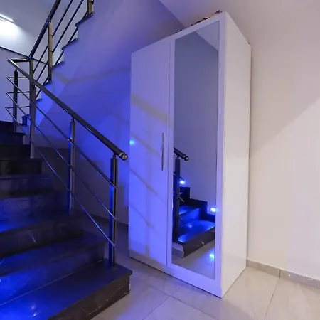 Villa Luxury Villas & *