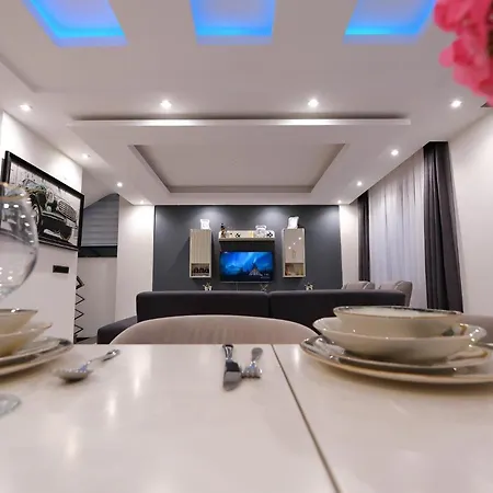 Luxury Villas & 빌라 *
