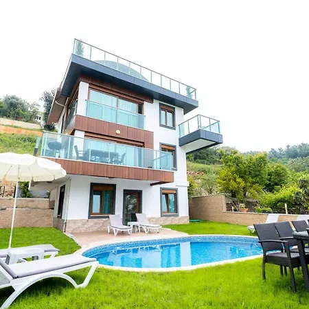 Luxury Villas & 빌라 *